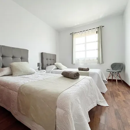 ヴィラ - Sleeps 6 - Pool - Pets Ok - Parking