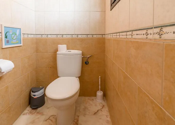 וילה - Sleeps 6 - Pool - Pets Ok - Parking קורלחו